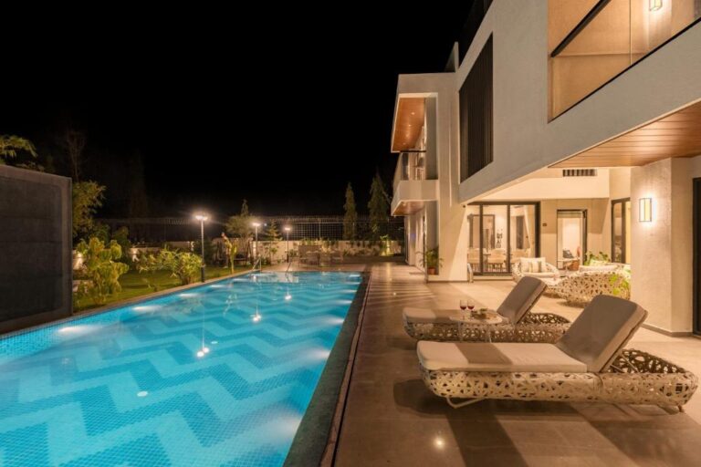 Amaryllis Farm – Pune